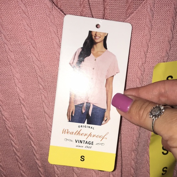 ✅Weatherproof Vintage Short Sleeve Button Down Top - Picture 3 of 7